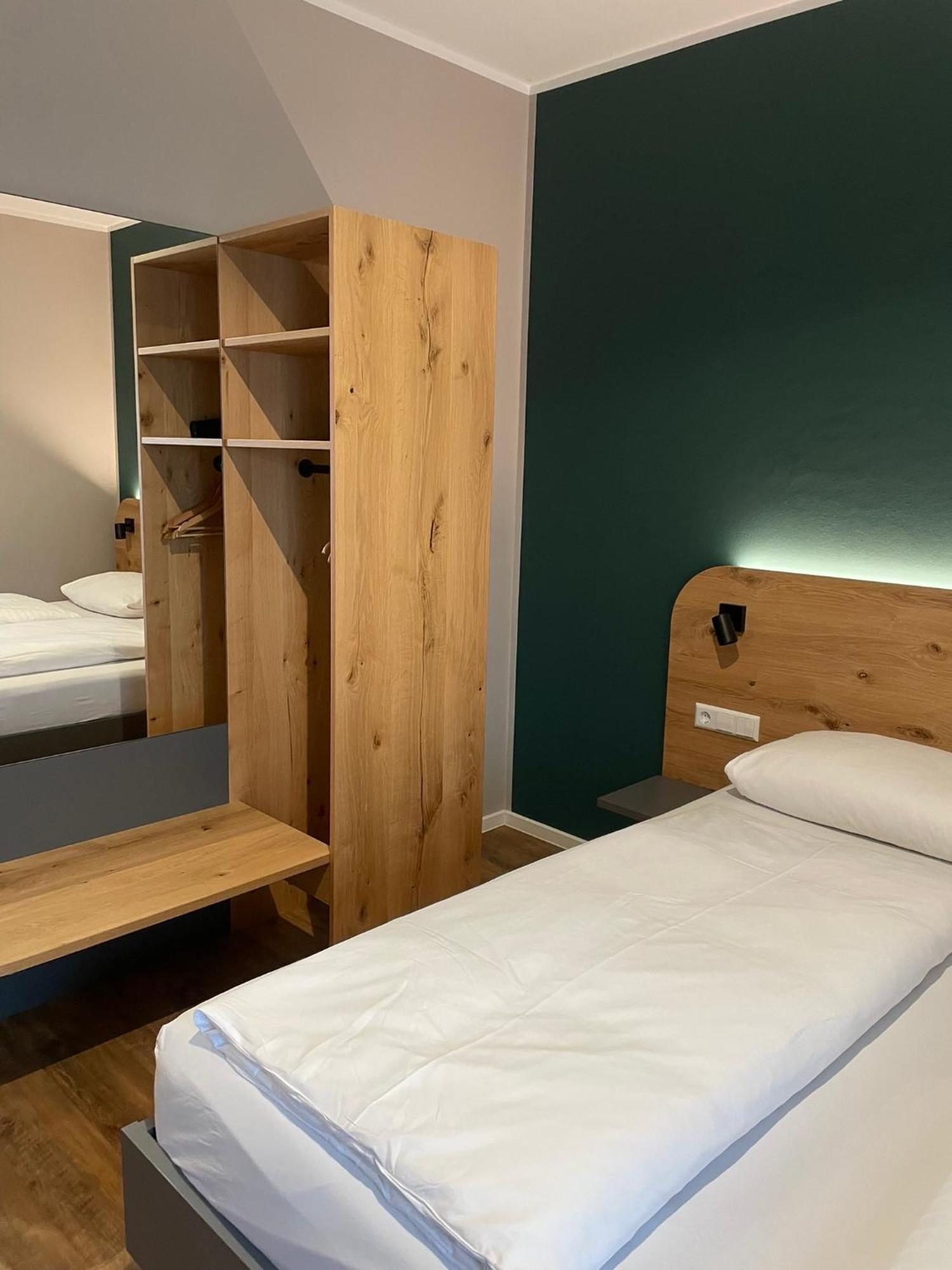 Landhaus Roessle 슈바비슈할 외부 사진